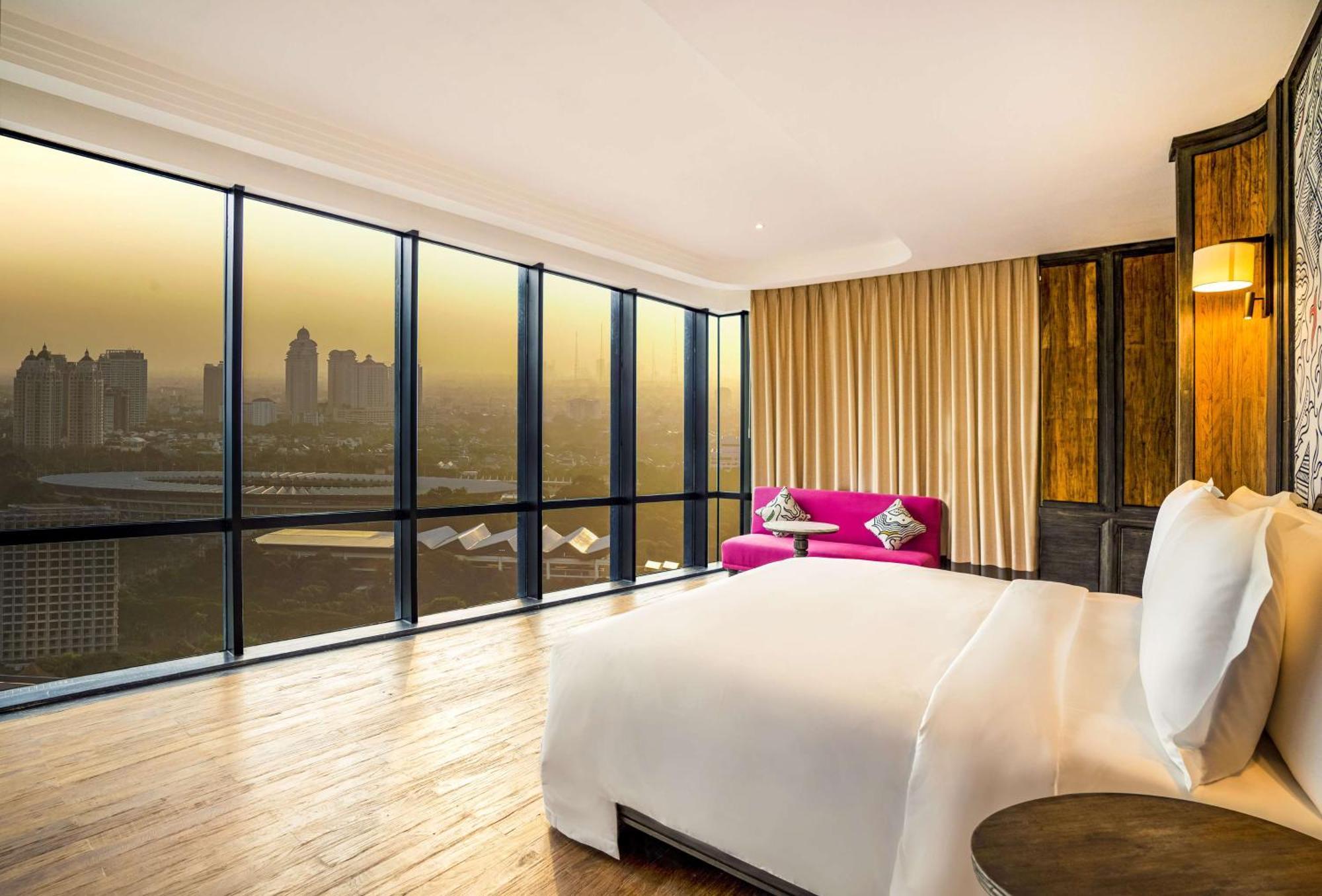 The Orient Jakarta, A Royal Hideaway