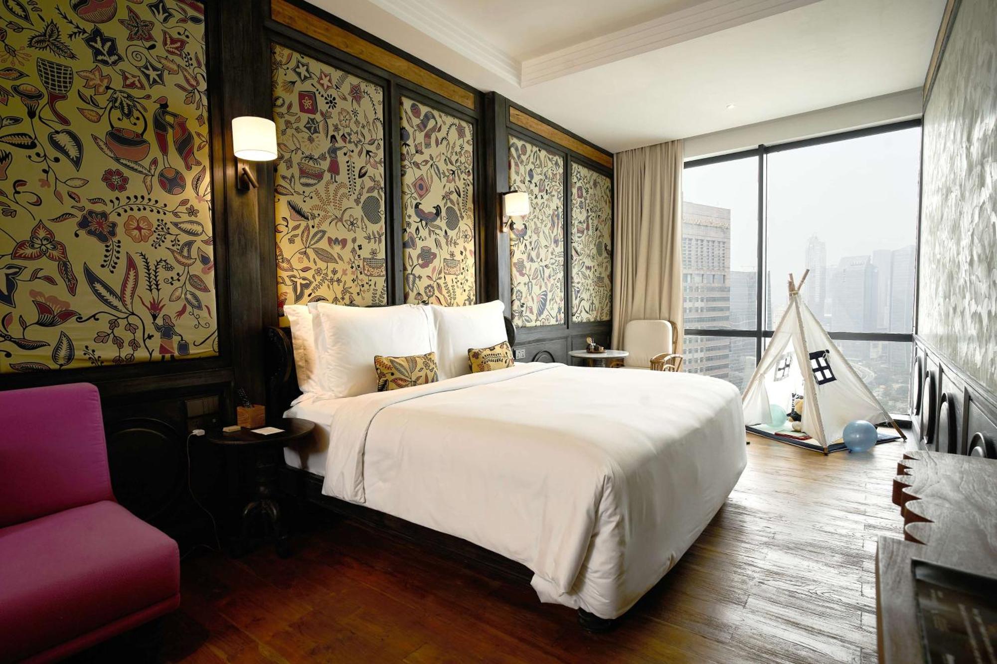 The Orient Jakarta, A Royal Hideaway